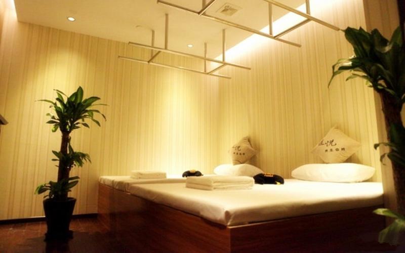 月底与与老板去西安雁塔区高级推拿spa体验，推荐您进来看看，