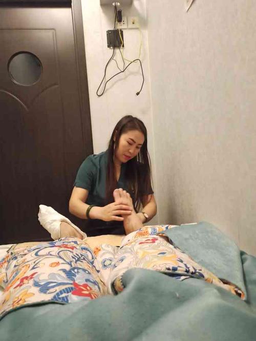 月中与朋友去上海高端沐足养生会馆，按完就觉得轻松多了