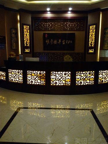 昨天我在昆明正宗的按摩会所，这家店去了好几次
