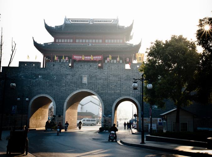 我与好友去了苏州口碑好的洗浴中心，十年一梦扬州城琵琶旧语