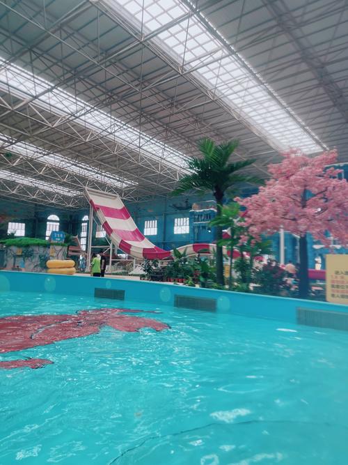 水世界洗浴中心，水世界温泉洗浴！